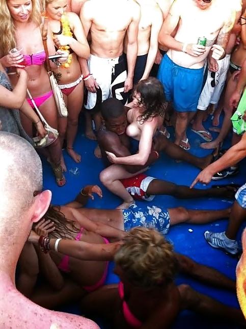 25P Sluts on Holiday