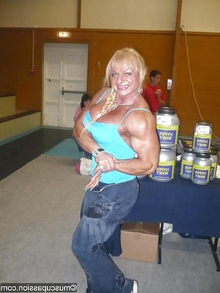25P Sexy maryse manios