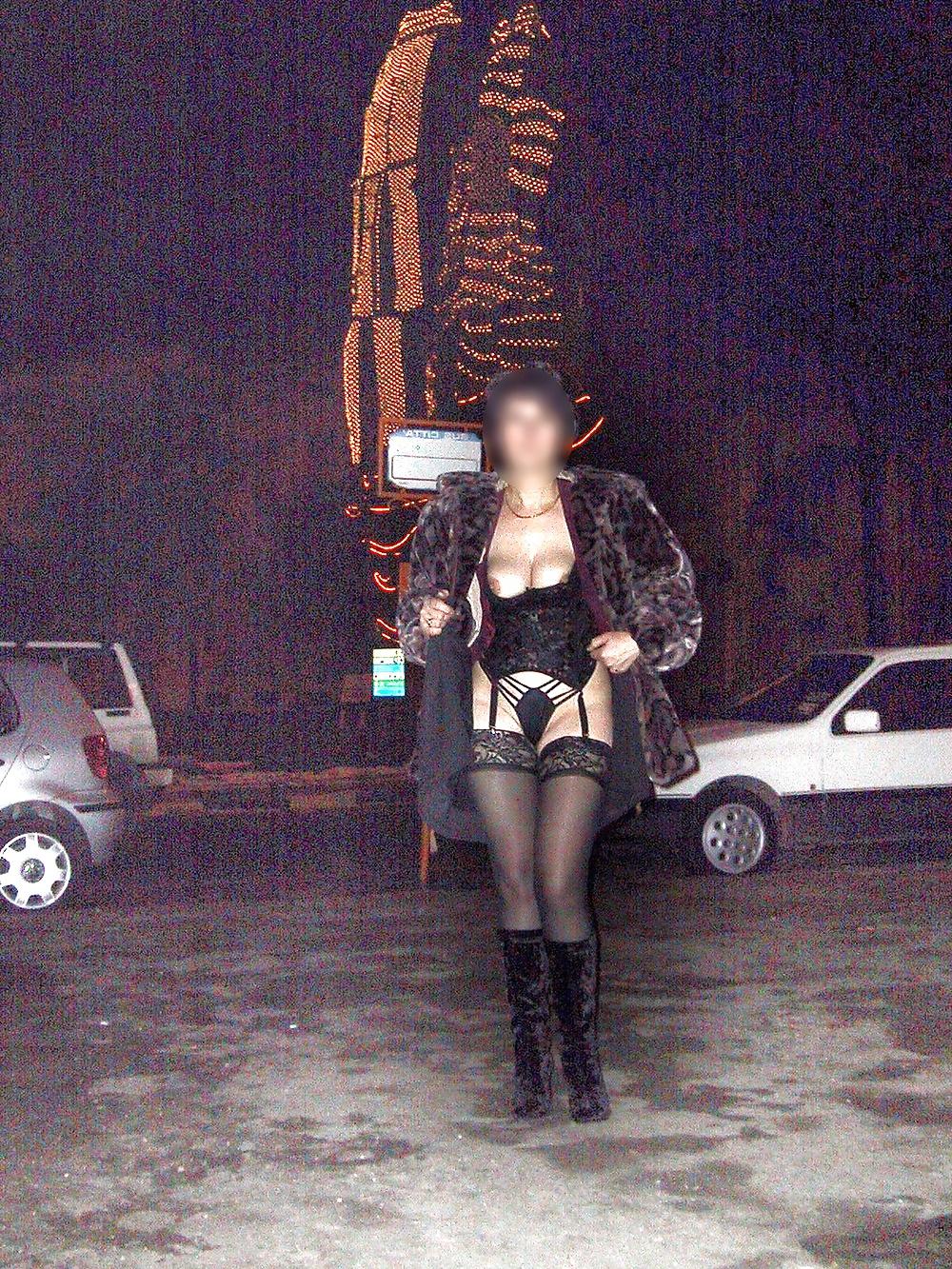 25P Dressed slut party night 02