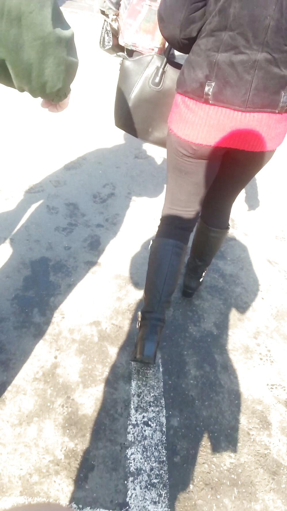 13P Hot mature feet and ass romanian