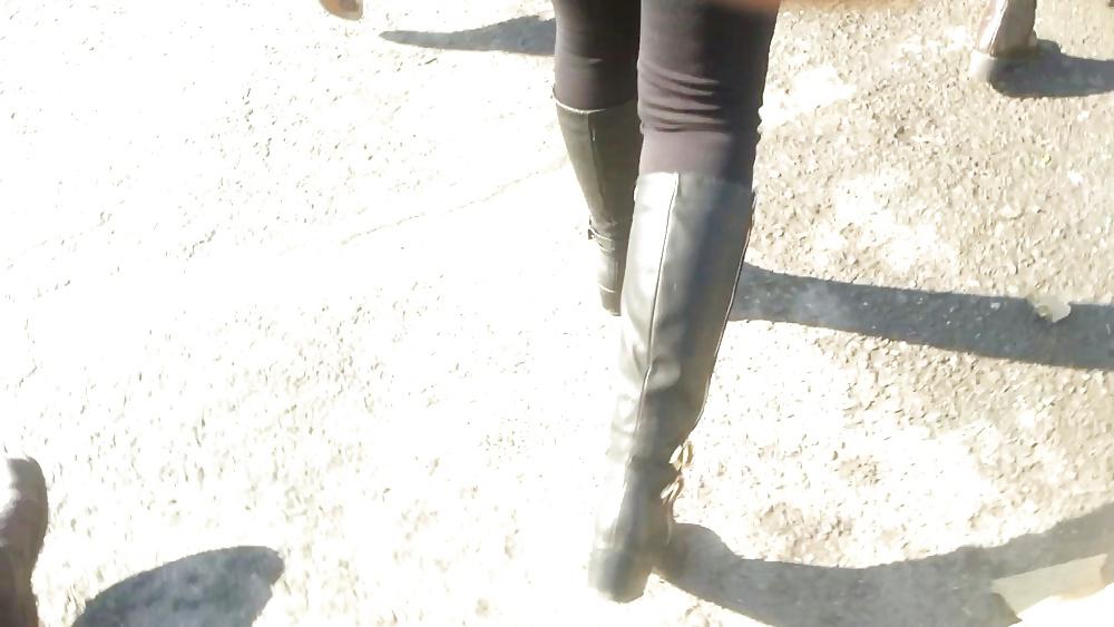13P Hot mature feet and ass romanian