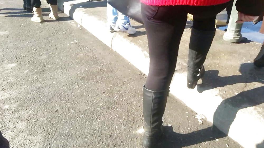 13P Hot mature feet and ass romanian