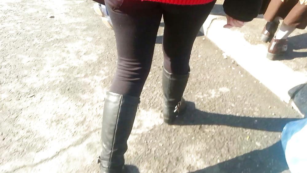 13P Hot mature feet and ass romanian