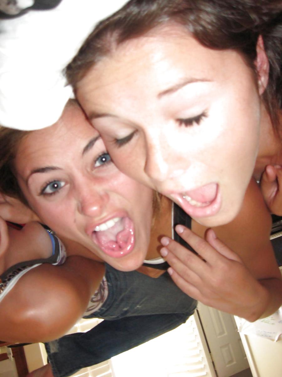 25P Hot friends on holiday