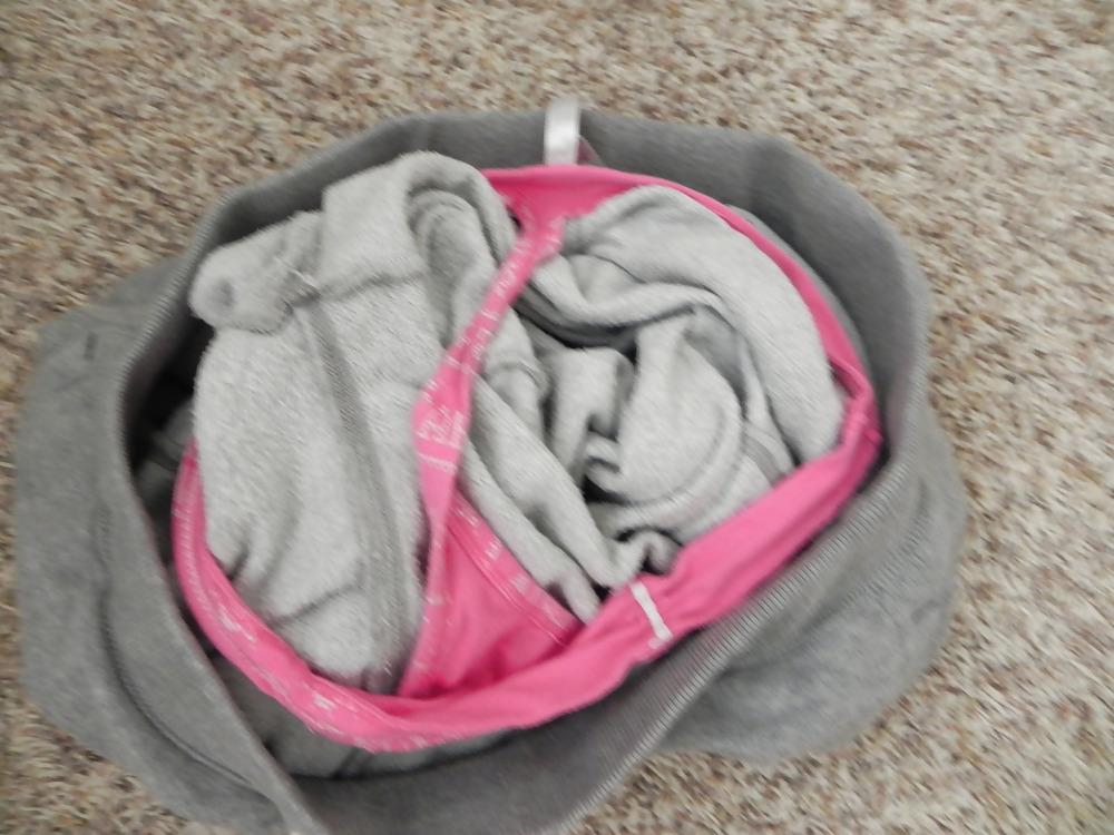 11P Girls thongs