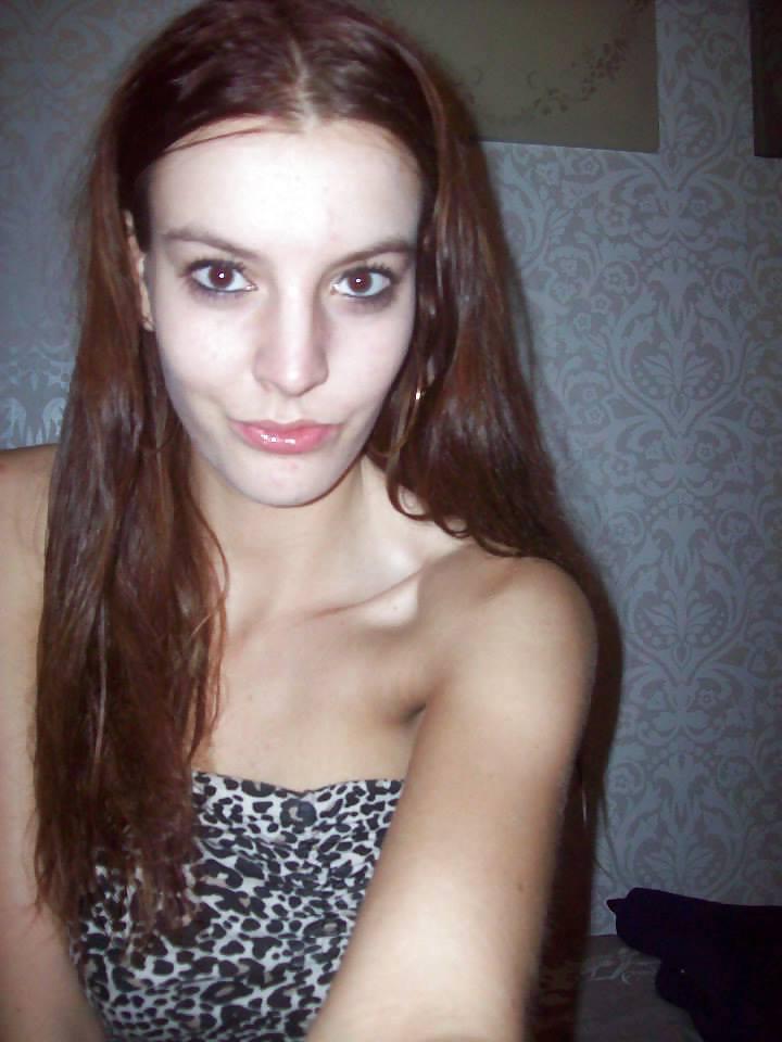 25P Dutch twitter slut (nudes)