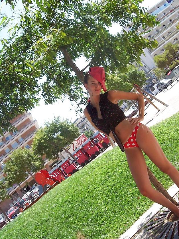 25P Dutch twitter slut (nudes)