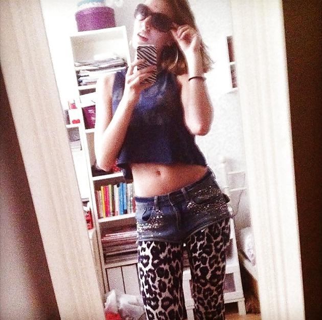 25P Dutch twitter slut (nudes)