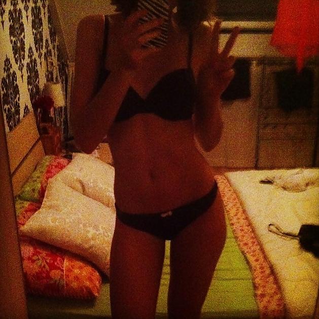 25P Dutch twitter slut (nudes)