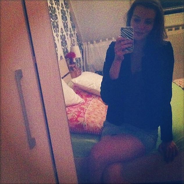 25P Dutch twitter slut (nudes)