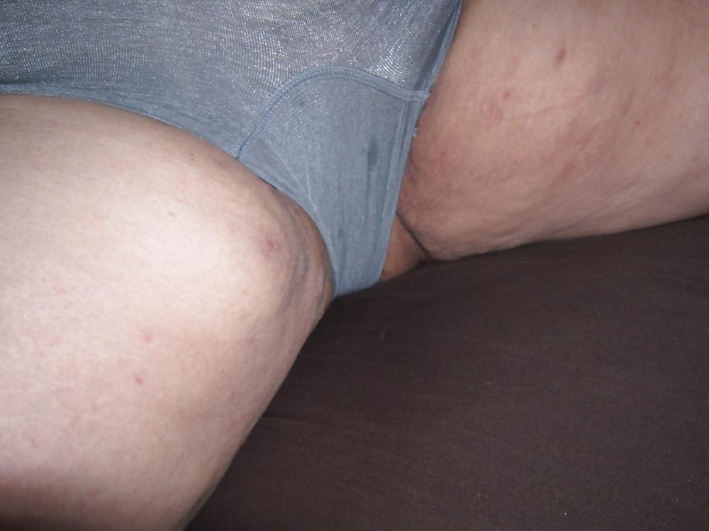 8P Home Alone Feeling Sexy