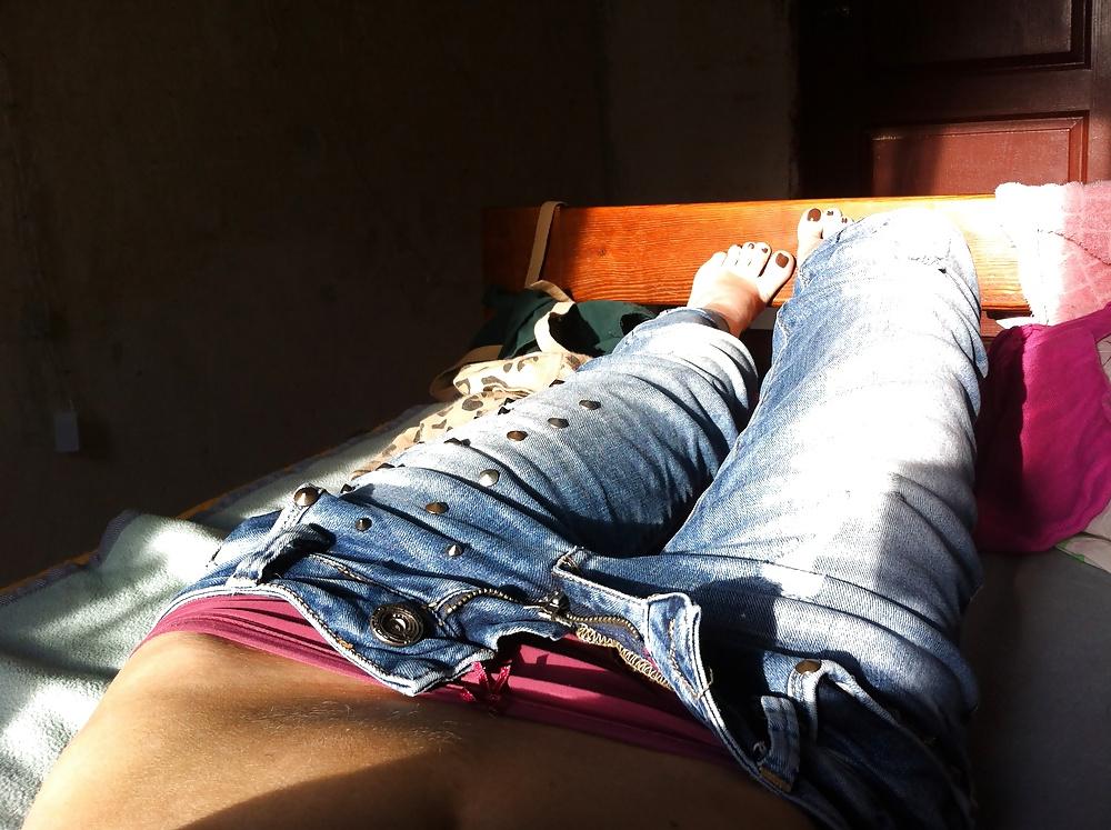 10P My legs from heel to to Cameltoe