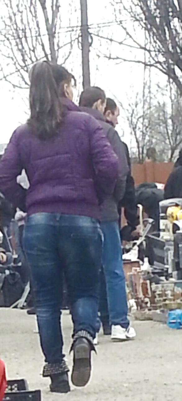 25P Sexy ass old + young romanian