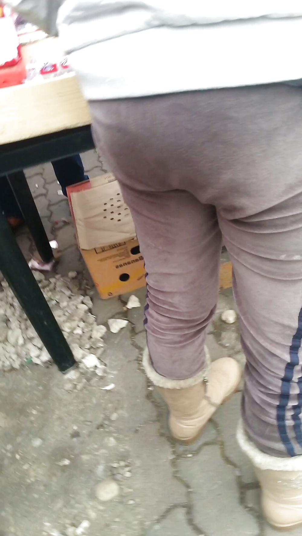 25P Sexy ass old + young romanian