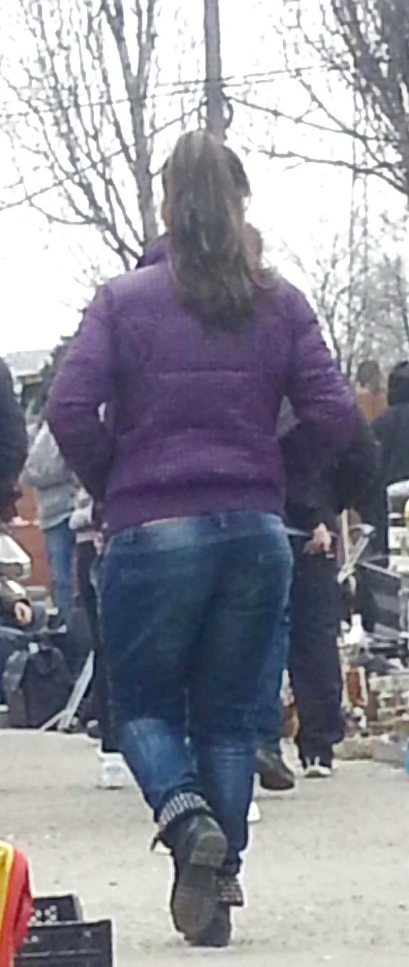 25P Sexy ass old + young romanian