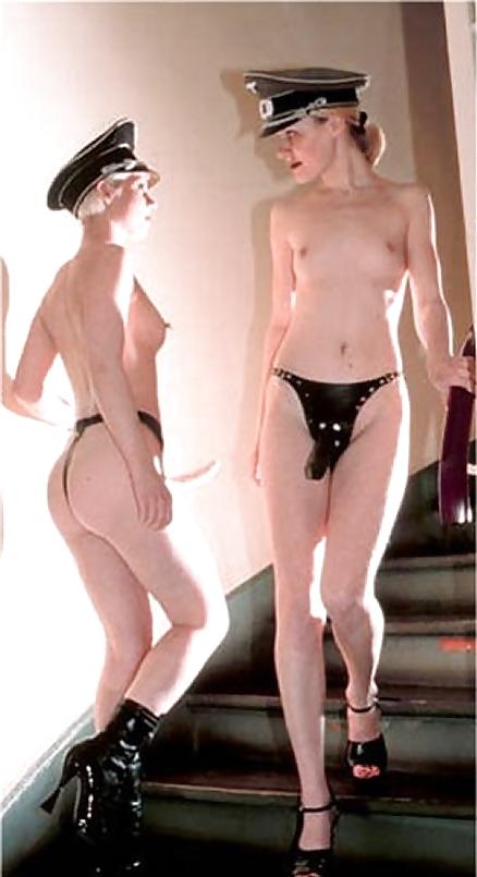 25P Topless strapon (4)