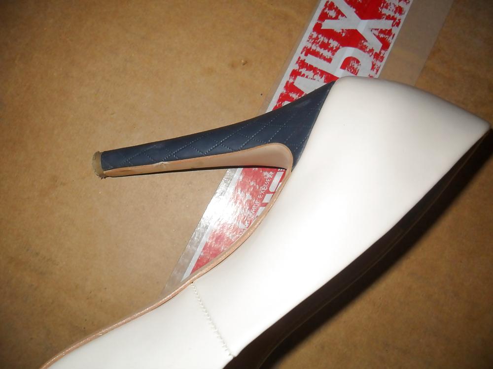 22P Shoes cum heels  friend 
