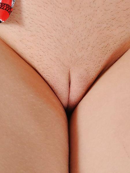 25P Camel Toes and the clitoris