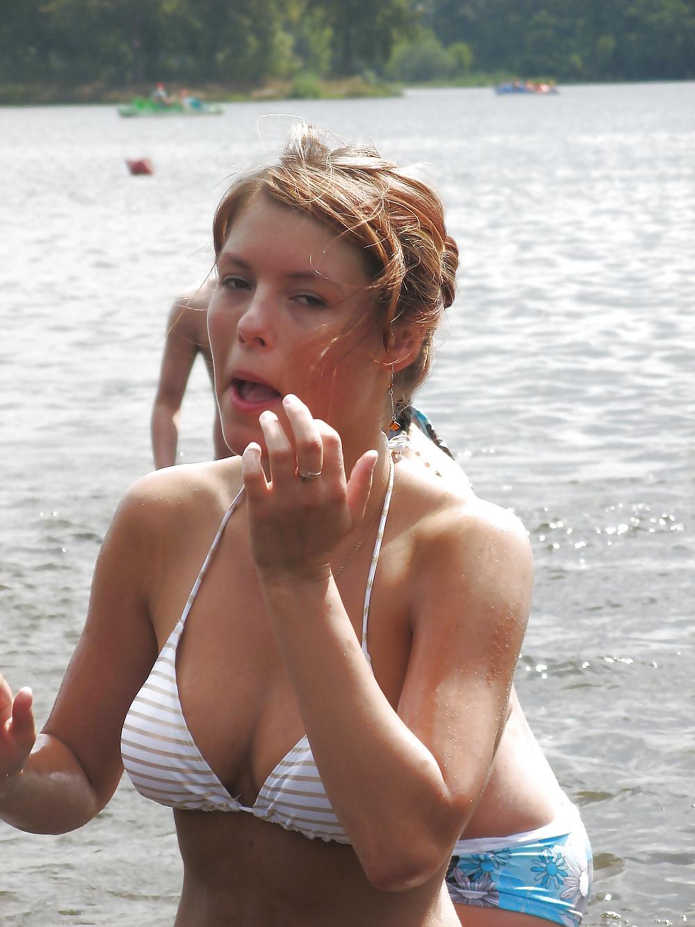 25P The most famous girls on the net 14