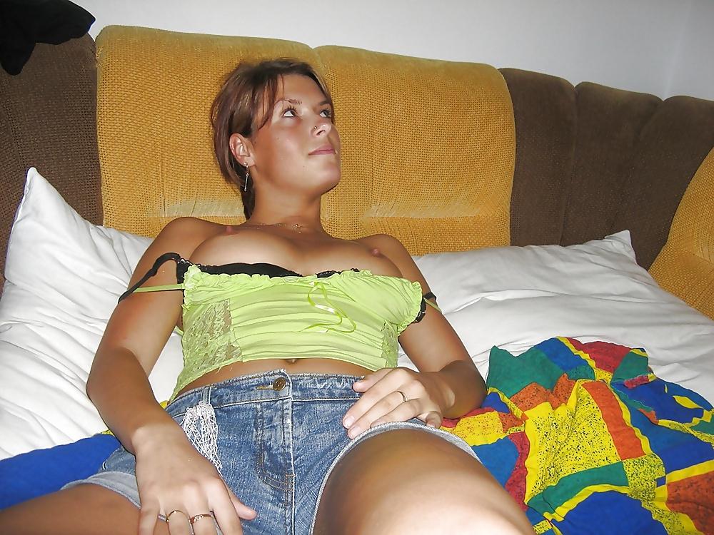25P The most famous girls on the net 14