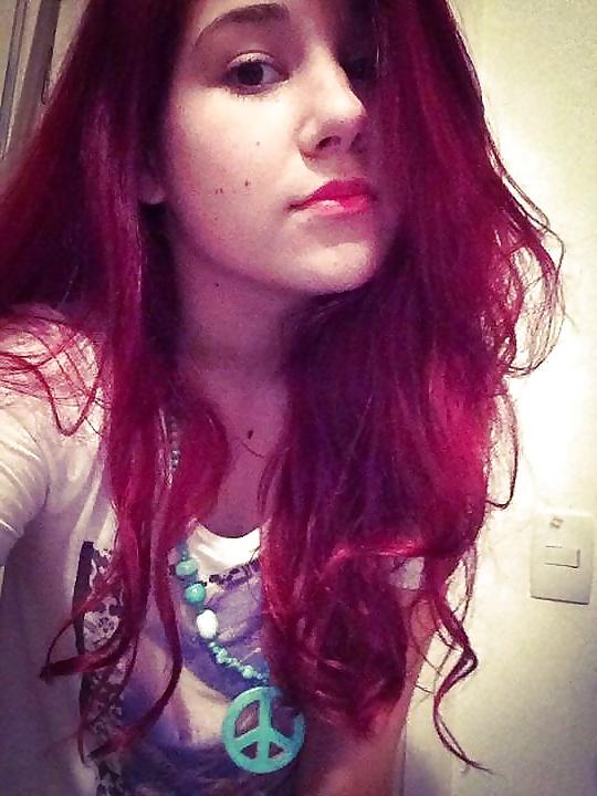 23P Facebook Friend - Amanda