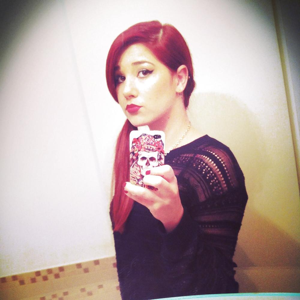 23P Facebook Friend - Amanda