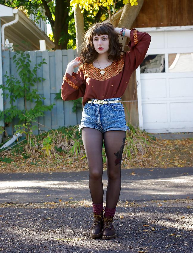 25P Pantyhose & Denim