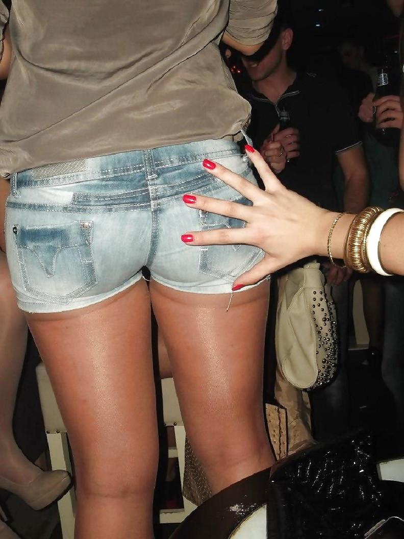 25P Pantyhose & Denim