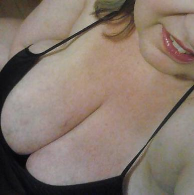 4P New hair cut, color & boobies :)