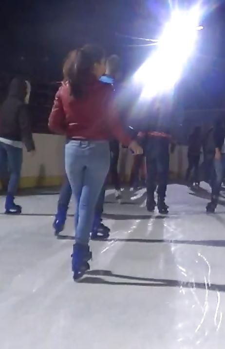 25P Spy patinuar sexy teens romanian