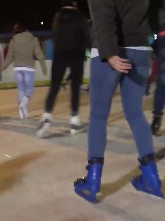 25P Spy patinuar sexy teens romanian
