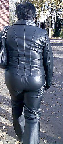 20P Leather 1
