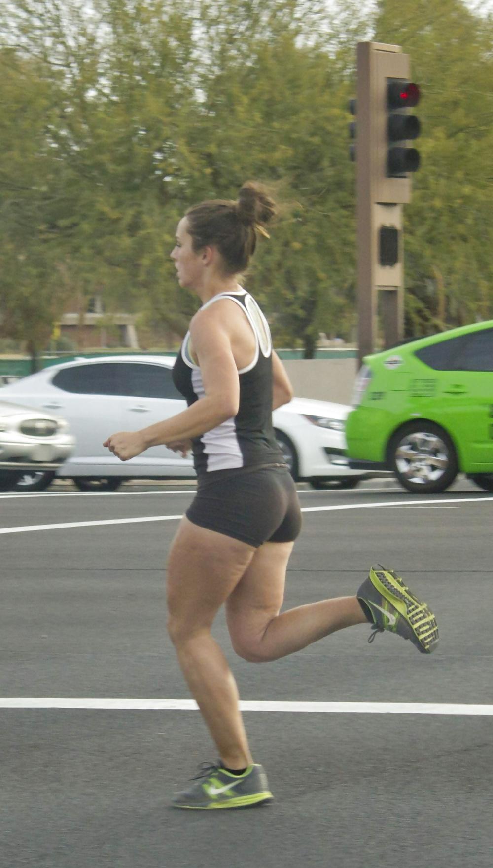 14P Street Jogging, Toronto, Ontario Canada