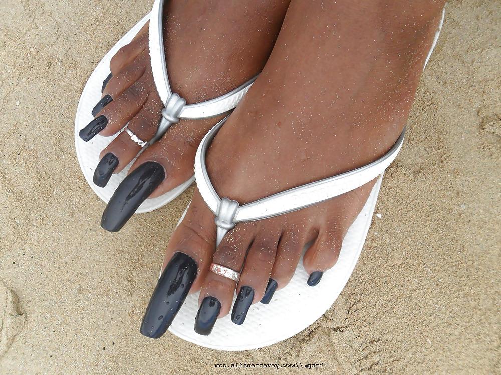 10P Liza long toenails