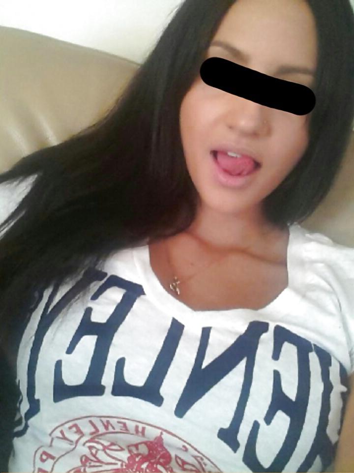 4P Nude pictures of my sister caught on hidden camera 3