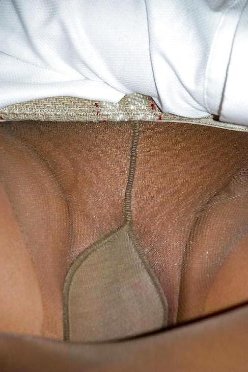 25P Pantyhose Crotch #2