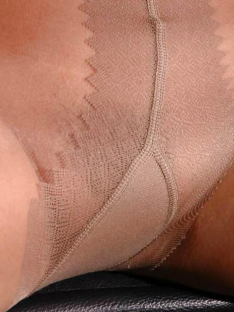 25P Pantyhose Crotch #2