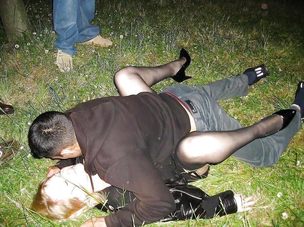 25P SEXY MILFS FUCK DOGGING TO ORGASM
