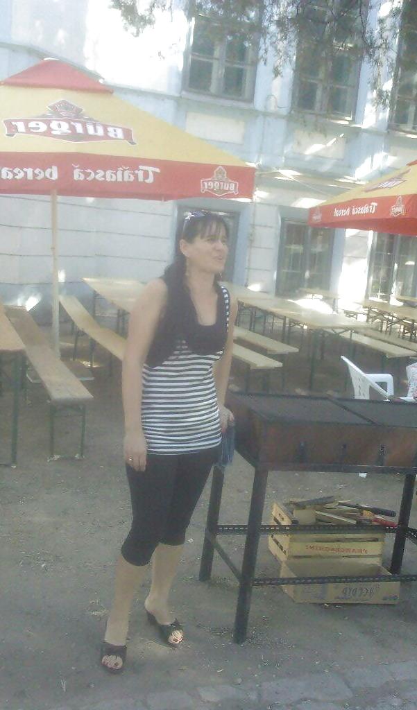 9P Spy girls restaurant romanian