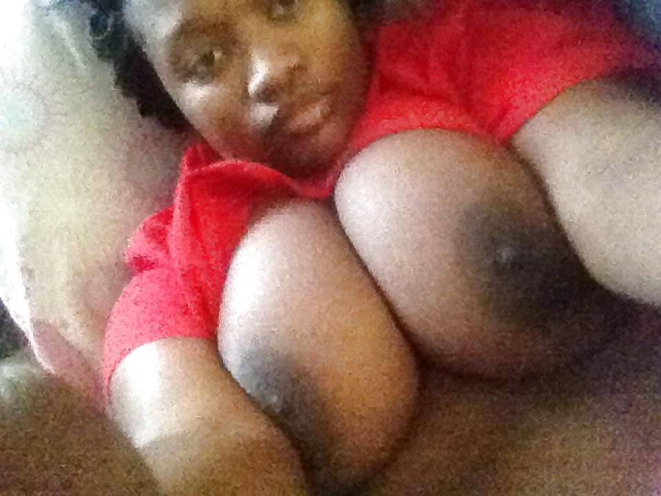 25P Big boobs from the United States 