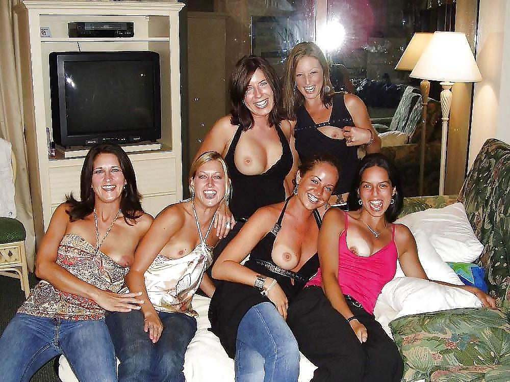 25P Which Girl Do You Want To Fuck? (G12) 