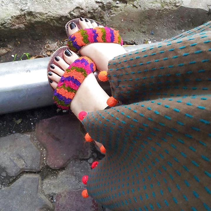 25P A Treat For Feet Lovers 5