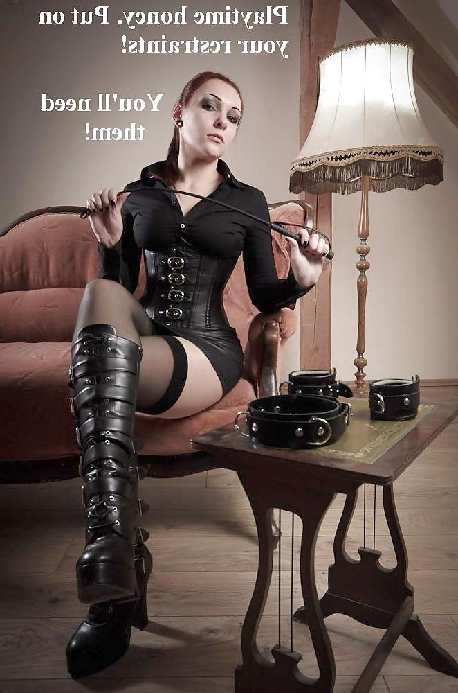 25P Pervs delight - shiny latex and leather 2