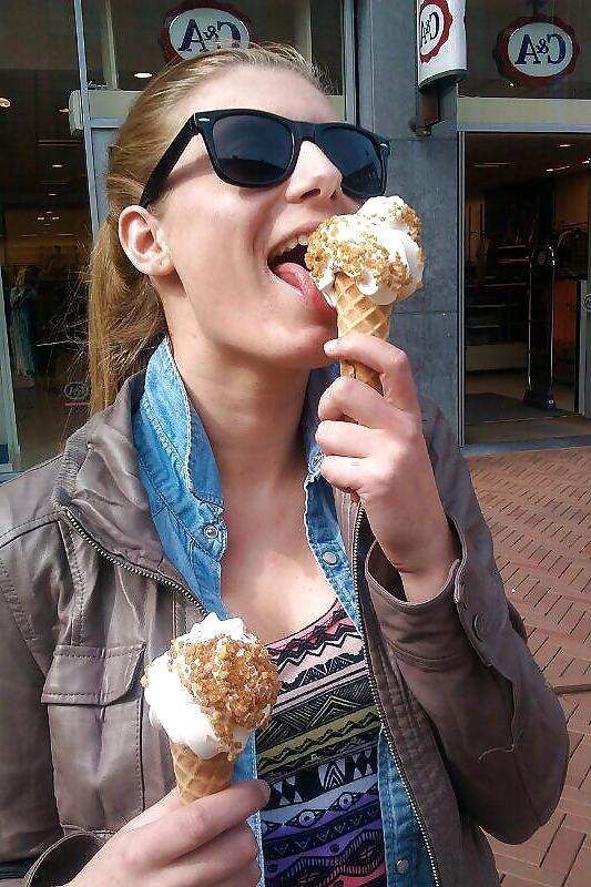 25P Dutch slut 70