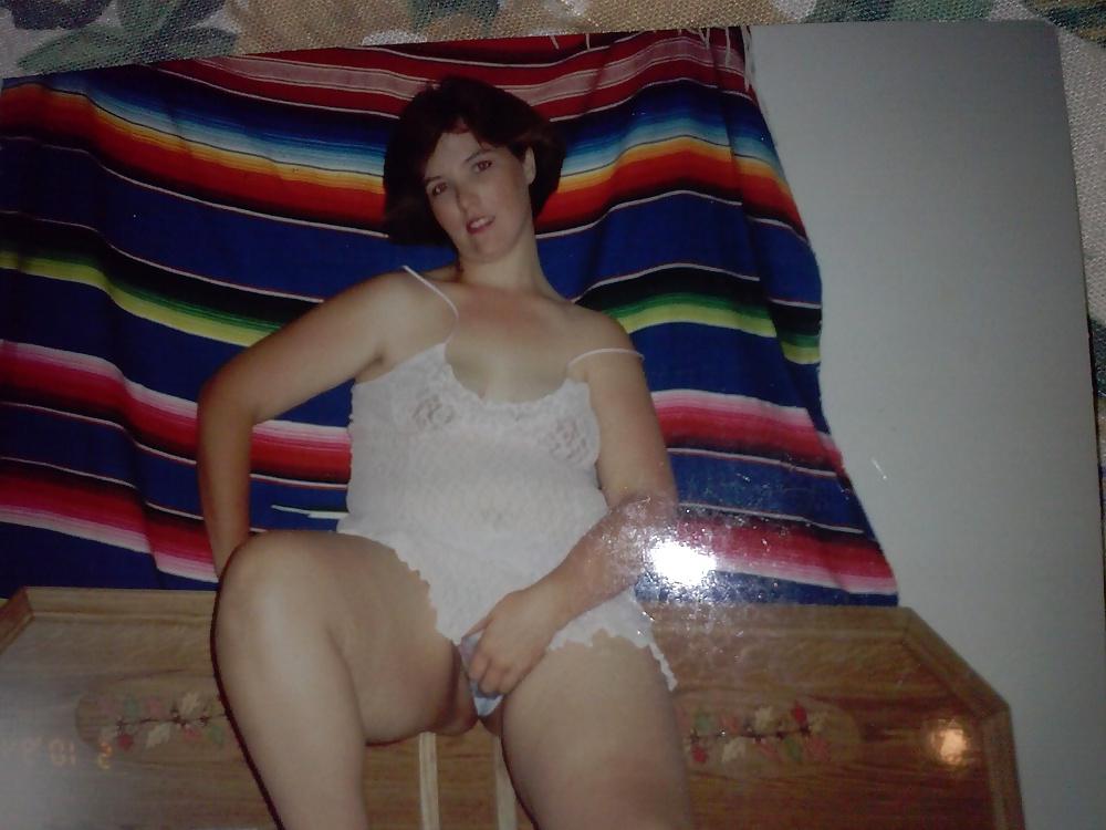 23P Mature trailer park milf
