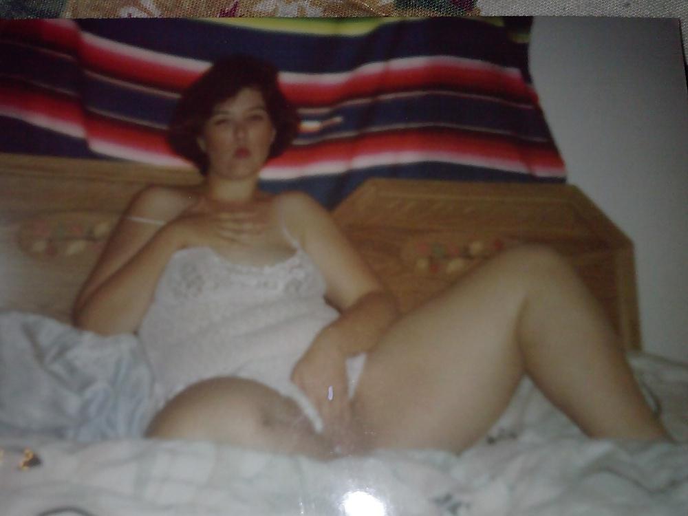 23P Mature trailer park milf