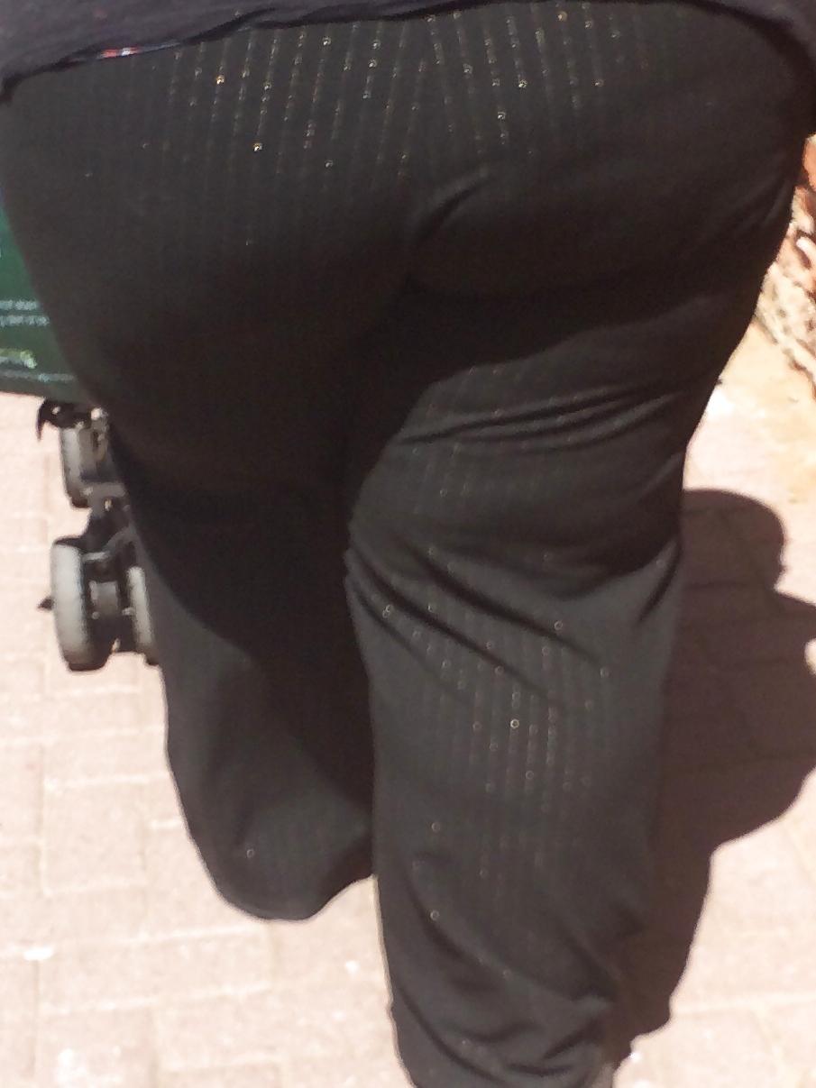 25P Legs, legs, legs