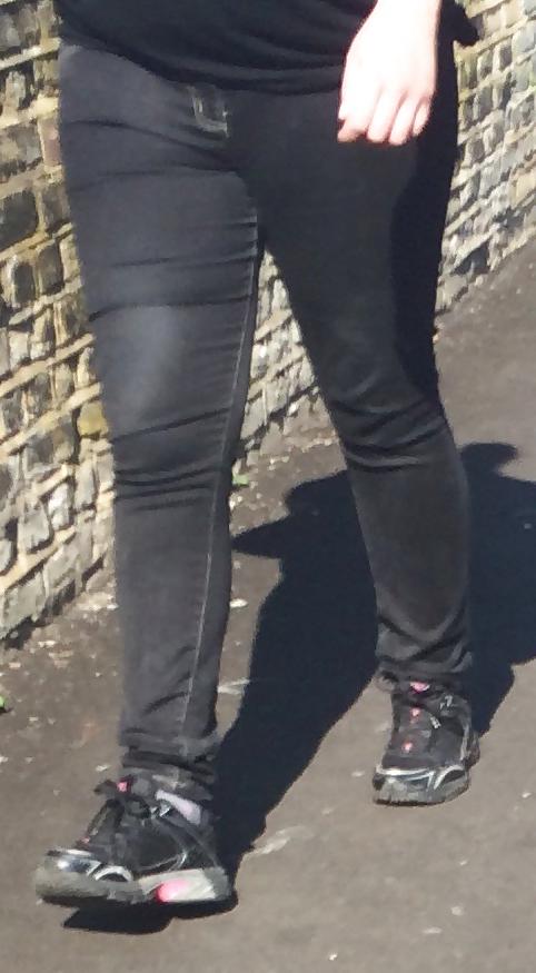 25P Legs, legs, legs