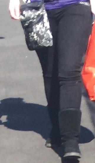 25P Legs, legs, legs