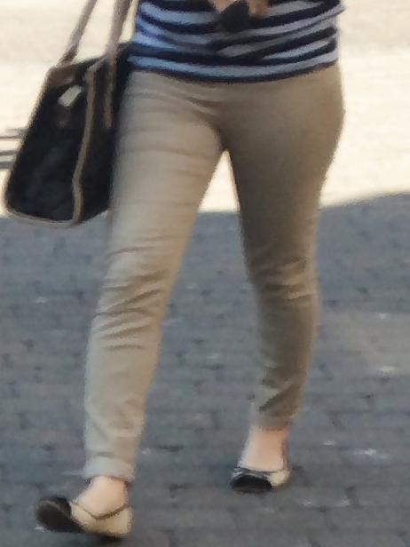 25P Legs, legs, legs